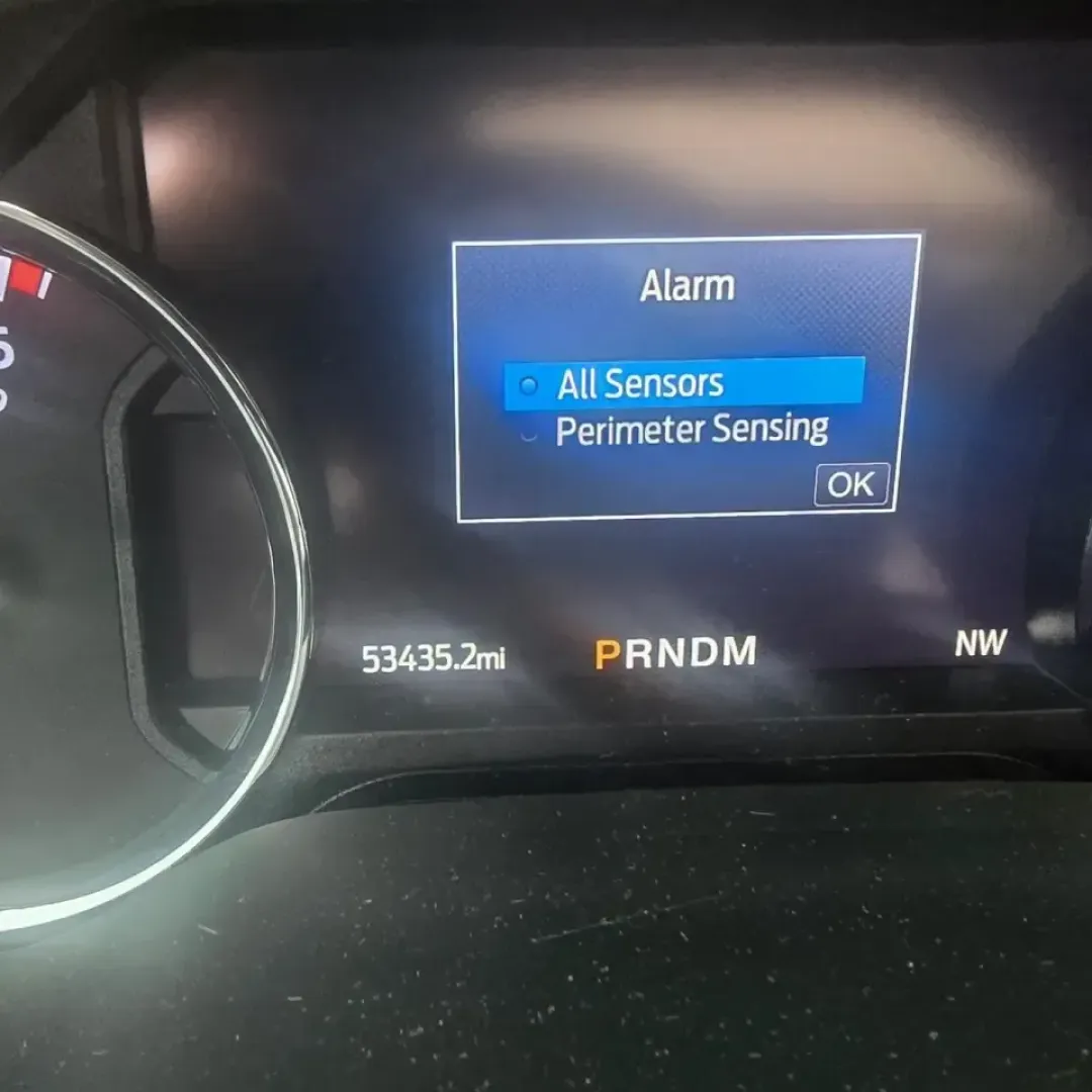 2020 /Black Ford F-450SD Platinum DRW (1FT8W4DT7LE) with an 6.7L V8 OHV 16V DIESEL engine, 6A transmission, located at 12836 Highway 21, De Soto, MO, 63020, (636) 337-7777, 38.151867, -90.575615 - When your weekends revolve around hauling, towing, and heading out of De Soto for big projects or bigger adventures, you need a truck that feels like a dependable partner-not a compromise. This **2020 Ford F-450SD Platinum DRW** is built for drivers who want heavy-duty capability with premium comfor - Photo#4