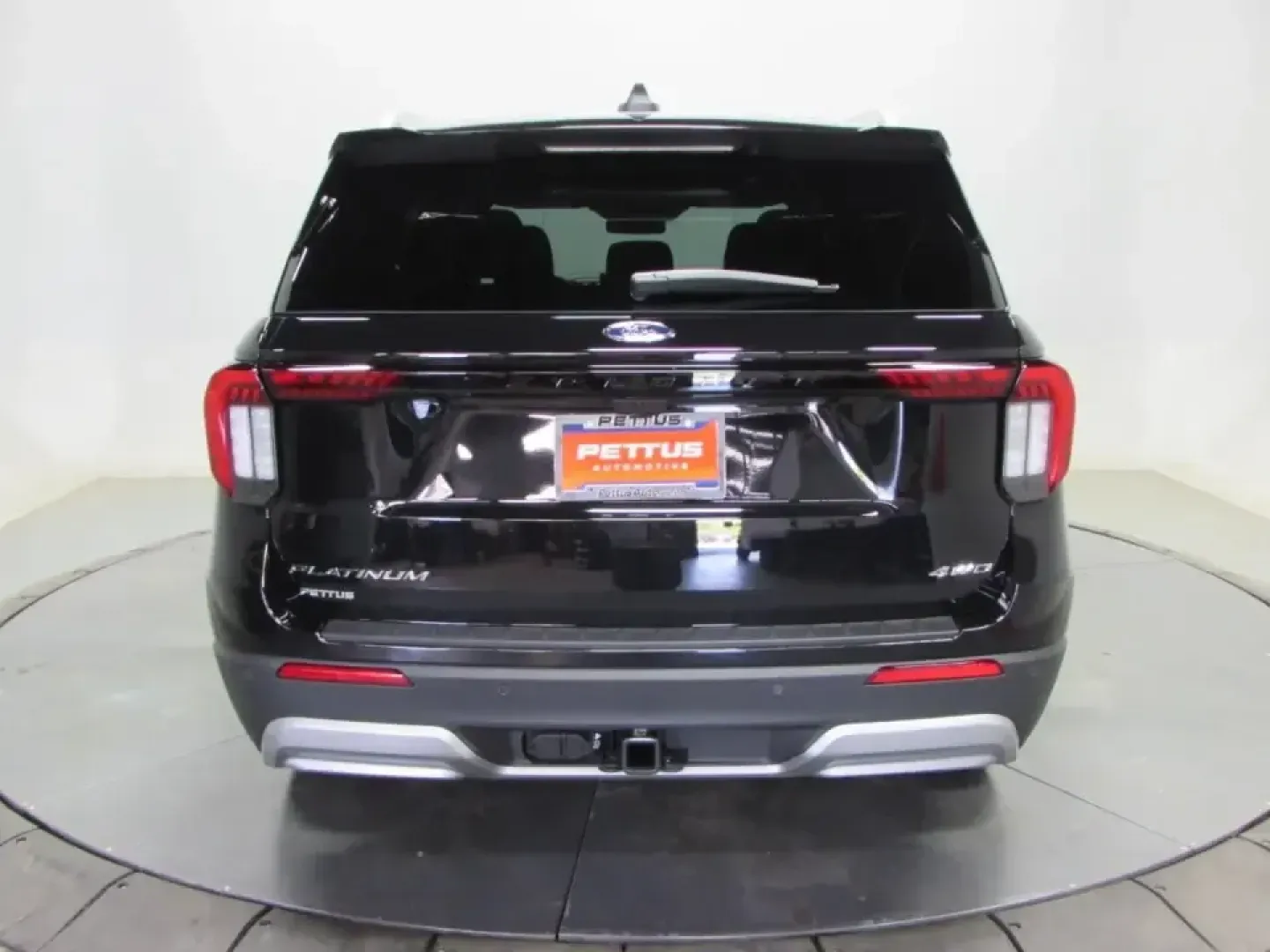 2026 /Mojave Dusk/Onyx Ford Explorer Platinum (1FMUK8HH4TG) with an 2.3L EcoBoost I-4 engine, Automatic transmission, located at 12836 Highway 21, De Soto, MO, 63020, (636) 337-7777, 38.151867, -90.575615 - Whether you're planning family road trips down I-55, tackling school drop-offs in De Soto, or heading out for a weekend escape to nearby parks and trails, the 2026 Ford Explorer Platinum is built to make everyday driving feel like an upgrade. With its confident stance, refined interior, and smart sa - Photo#5