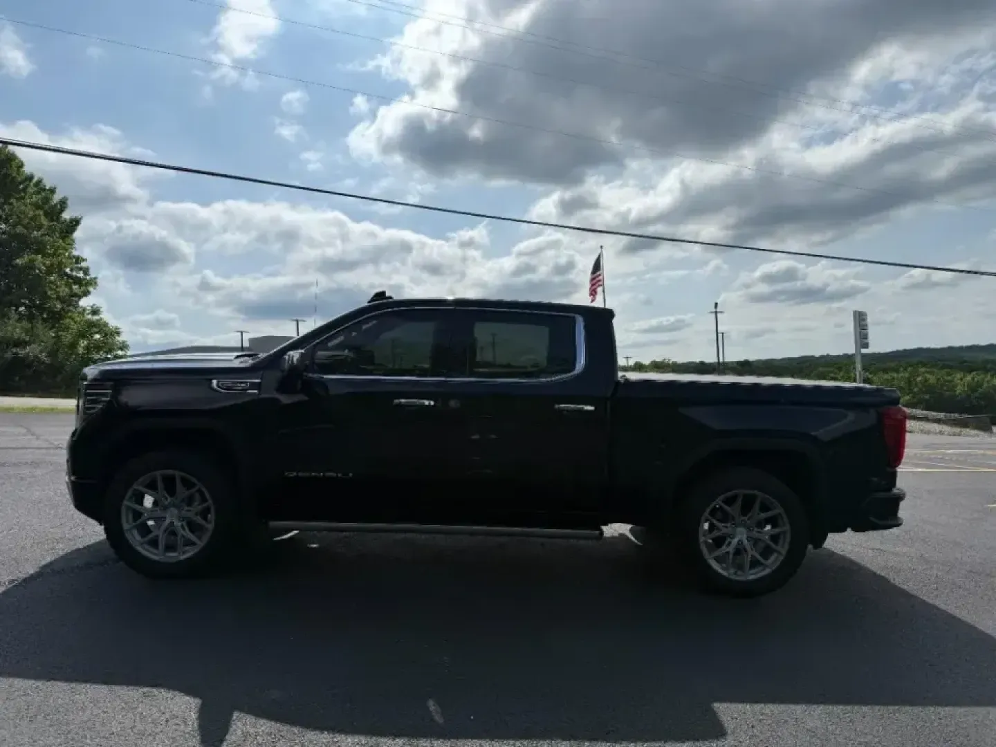 2023 /Black GMC Sierra 1500 Denali (3GTUUGEL3PG) with an 6.2L V8 OHV 16V engine, 6A transmission, located at 12836 Highway 21, De Soto, MO, 63020, (636) 337-7777, 38.151867, -90.575615 - If your weekends bounce between hauling gear, heading to the lake, and tackling home projects-while your weekdays demand a smooth, confident commute-this 2023 GMC Sierra 1500 Denali Crew Cab Short Box 4WD is built for that do-it-all lifestyle. With bold BLACK styling, premium Denali comfort, and Fou - Photo#1