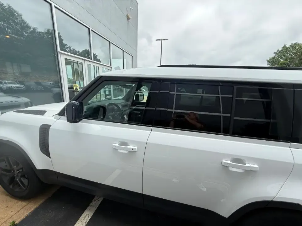 2023 Land Rover Defender S
