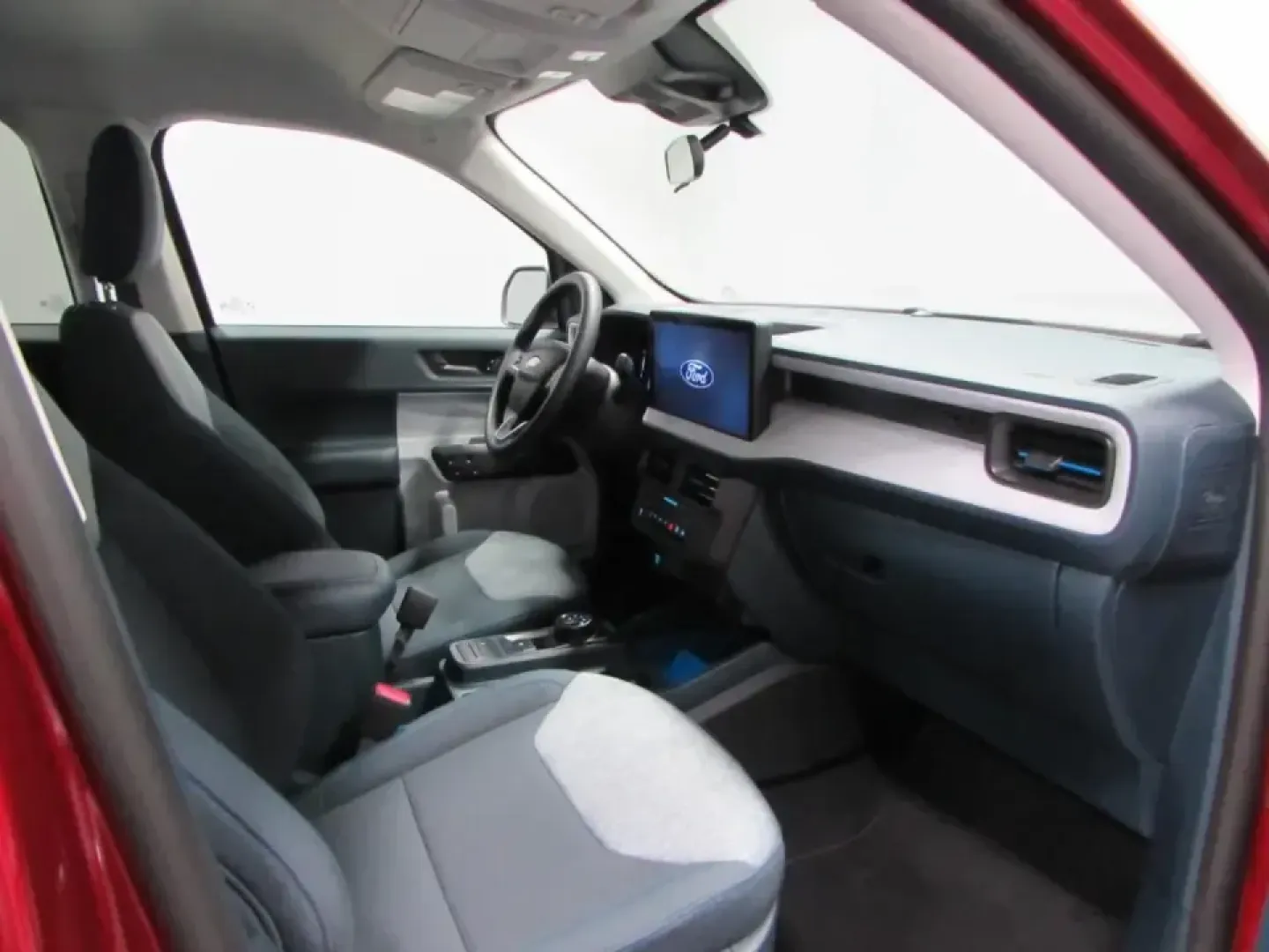 2026 /Navy Pier/Aspen Gray Ford Maverick XLT (3FTTW8J39TR) with an 2.5L Hybrid engine, CVT transmission, located at 12836 Highway 21, De Soto, MO, 63020, (636) 337-7777, 38.151867, -90.575615 - Ready for the kind of truck that fits real life in De Soto-weekday commutes down MO-21, school drop-offs, and weekend runs to Washington State Park or a tailgate at a local event-without asking you to choose between efficiency and capability? This 2026 Ford Maverick XLT Hybrid AWD is built for drive - Photo#16