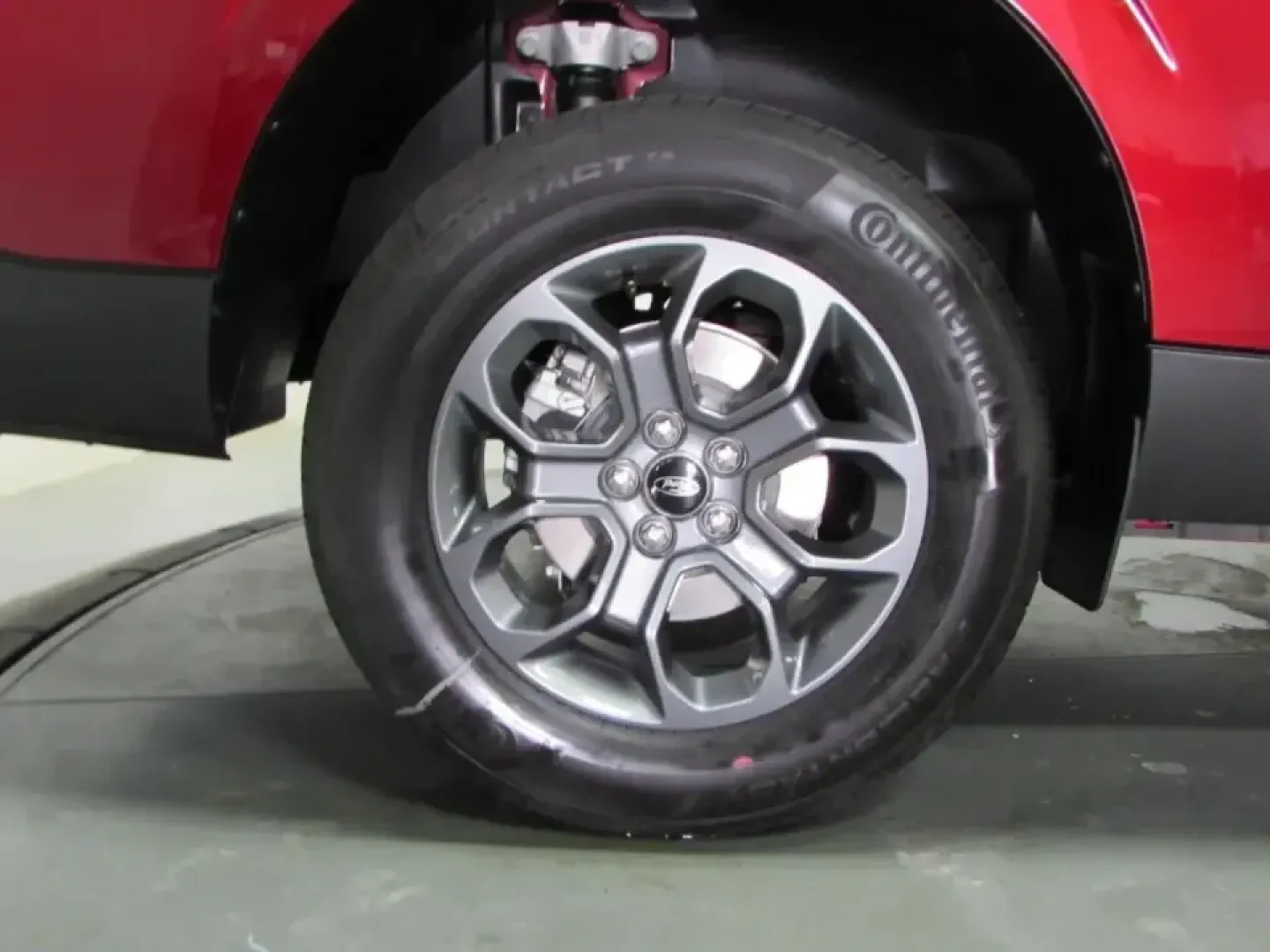2026 /Navy Pier/Aspen Gray Ford Maverick XLT (3FTTW8J39TR) with an 2.5L Hybrid engine, CVT transmission, located at 12836 Highway 21, De Soto, MO, 63020, (636) 337-7777, 38.151867, -90.575615 - Ready for the kind of truck that fits real life in De Soto-weekday commutes down MO-21, school drop-offs, and weekend runs to Washington State Park or a tailgate at a local event-without asking you to choose between efficiency and capability? This 2026 Ford Maverick XLT Hybrid AWD is built for drive - Photo#8