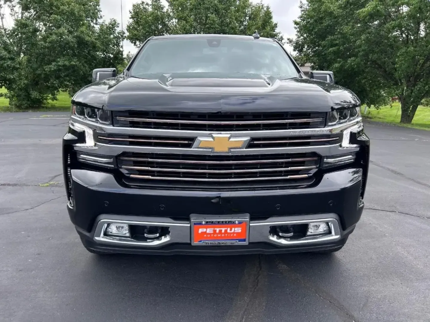 2022 /Jet Black/Umber Leather Chevrolet Silverado 1500 LTD High Country (1GCUYHEL5NZ) with an 6.2L engine, Automatic transmission, located at 970 Woodlawn Dr., Farmington, MO, 63640, (573) 431-7800, 37.825642, -90.468674 - **Conquer Every Journey with Confidence: 2022 Chevrolet Silverado 1500 LTD High Country at Pettus CDJR Farmington**<br /> <br /> Are you ready to elevate your driving experience? Whether you're tackling a tough job site, embarking on a weekend adventure, or simply commuting through Farmington, MO, t - Photo#7