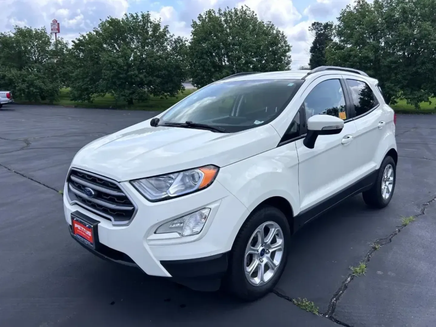 2021 /Ebony Black Cloth Ford EcoSport SE (MAJ3S2GE3MC) with an 1.0L EcoBoost engine, Automatic transmission, located at 970 Woodlawn Dr., Farmington, MO, 63640, (573) 431-7800, 37.825642, -90.468674 - Are you ready to elevate your daily commute or family adventures? Look no further than this 2021 Ford EcoSport SE, a versatile SUV designed to enhance your lifestyle while keeping comfort and efficiency front and center. Whether you're navigating the bustling streets of Farmington or embarking on a - Photo#6