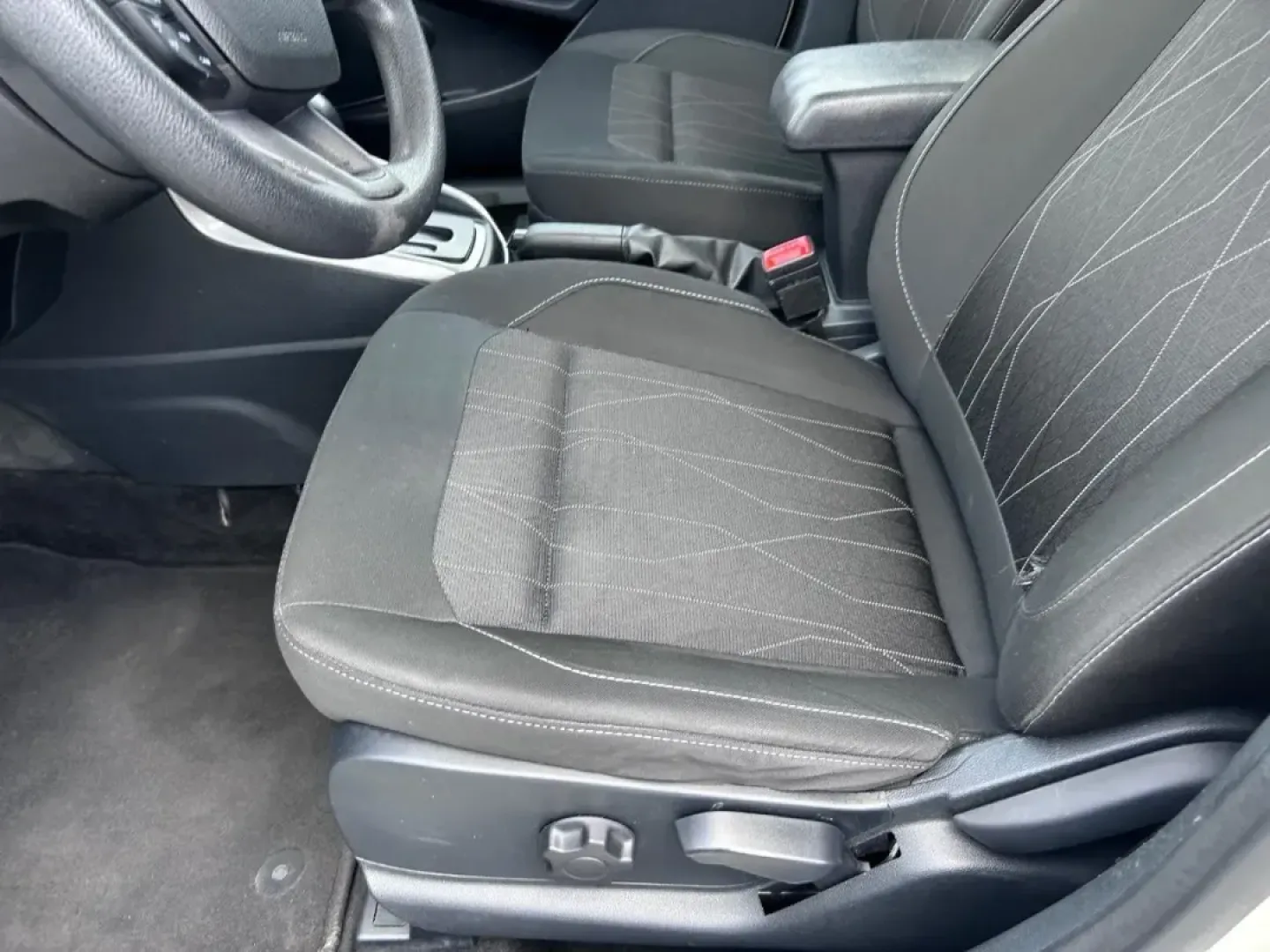 2021 /Ebony Black Cloth Ford EcoSport SE (MAJ3S2GE3MC) with an 1.0L EcoBoost engine, Automatic transmission, located at 970 Woodlawn Dr., Farmington, MO, 63640, (573) 431-7800, 37.825642, -90.468674 - Are you ready to elevate your daily commute or family adventures? Look no further than this 2021 Ford EcoSport SE, a versatile SUV designed to enhance your lifestyle while keeping comfort and efficiency front and center. Whether you're navigating the bustling streets of Farmington or embarking on a - Photo#19
