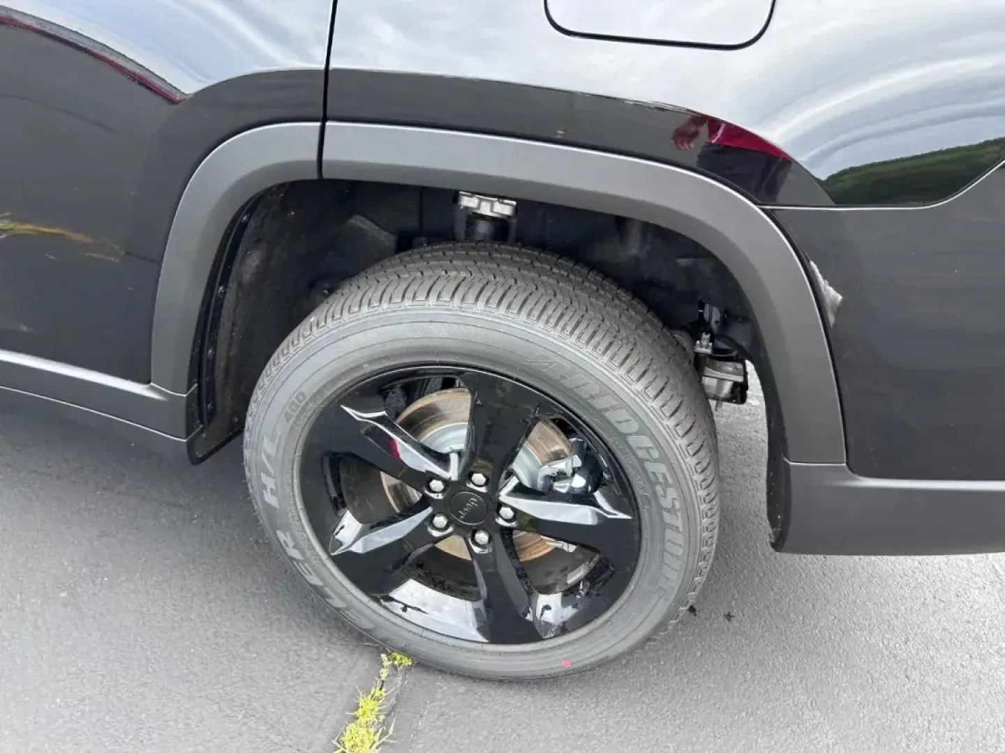2025 /Global Black Leather Jeep Grand Cherokee Altitude X (1C4RJKAG0S8) with an 3.6L V6 24V VVT UPG I engine, Automatic transmission, located at 970 Woodlawn Dr., Farmington, MO, 63640, (573) 431-7800, 37.825642, -90.468674 - ### Discover the Perfect Blend of Adventure and Elegance: 2025 Jeep Grand Cherokee L Altitude X at Pettus CDJR Farmington<br /> <br /> If you're searching for a vehicle that fits seamlessly into your lifestyle-be it a growing family adventure, a daily commuter, or a weekend getaway-the 2025 Jeep Gra - Photo#6