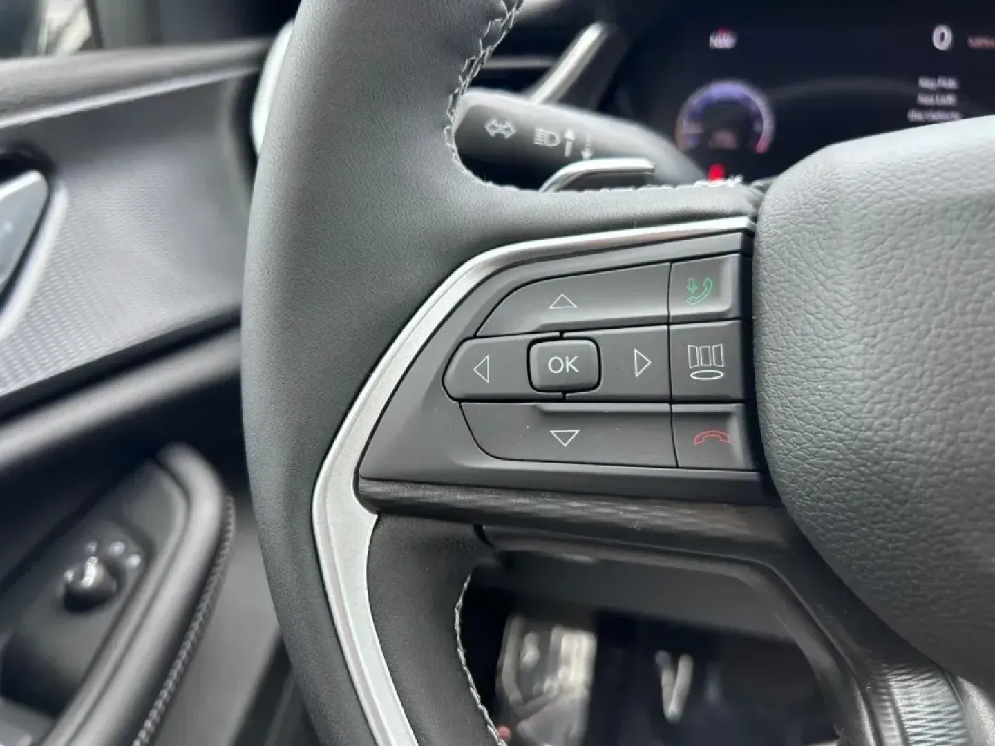 2025 /Global Black Leather Jeep Grand Cherokee Altitude X (1C4RJKAG0S8) with an 3.6L V6 24V VVT UPG I engine, Automatic transmission, located at 970 Woodlawn Dr., Farmington, MO, 63640, (573) 431-7800, 37.825642, -90.468674 - ### Discover the Perfect Blend of Adventure and Elegance: 2025 Jeep Grand Cherokee L Altitude X at Pettus CDJR Farmington<br /> <br /> If you're searching for a vehicle that fits seamlessly into your lifestyle-be it a growing family adventure, a daily commuter, or a weekend getaway-the 2025 Jeep Gra - Photo#15