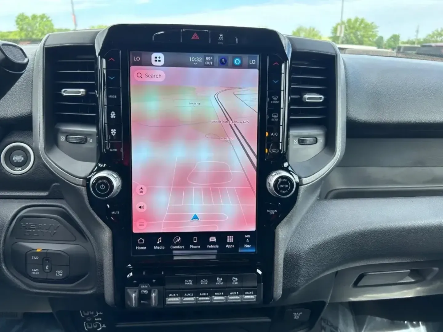 2025 /Diesel Gray/Black Cloth Ram 2500 Tradesman (3C63R5CL1SG) with an Straight 6 Turbocharged Diesel engine, located at 970 Woodlawn Dr., Farmington, MO, 63640, (573) 431-7800, 37.825642, -90.468674 - Discover the perfect blend of power and comfort with the 2025 Ram 2500 Tradesman, designed specifically for those who demand performance without sacrificing style. Whether you're navigating through the bustling streets of Farmington or embarking on a weekend adventure, this truck is equipped to hand - Photo#13