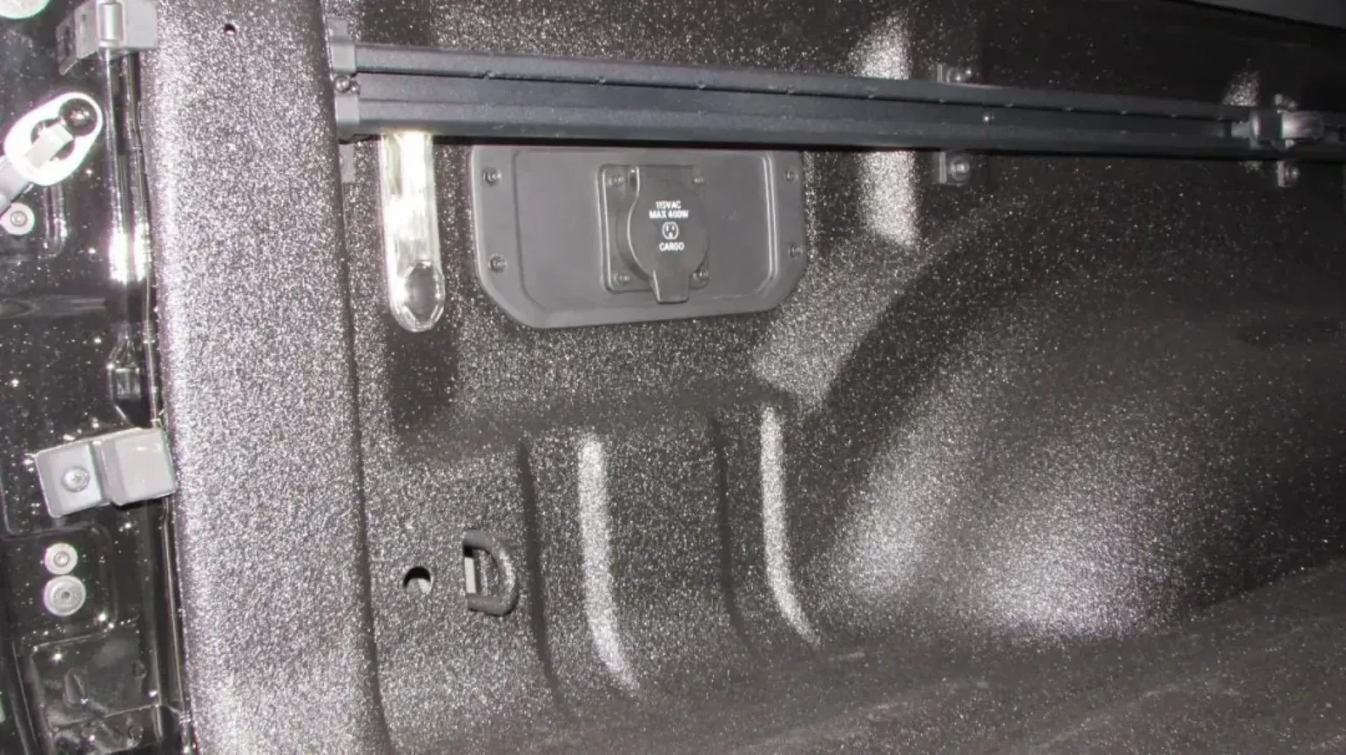 2025 Ram 1500 Laramie (1C6SRFJP1SN) with an Other engine, Automatic transmission, located at 12830 Highway 21, De Soto, MO, 63020, (636) 337-7777, 38.153099, -90.573624 - **Unleash Your Adventures with the 2025 Ram 1500 Laramie at Pettus CDJR DeSoto!**<br /> <br /> Are you ready to elevate your driving experience? Whether you're a weekend warrior seeking off-road thrills, a family looking for reliable transportation, or a commuter who wants a blend of comfort and cap - Photo#27