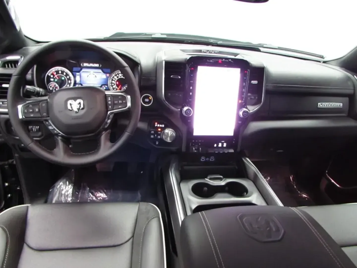 2025 Ram 1500 Laramie (1C6SRFJP1SN) with an Other engine, Automatic transmission, located at 12830 Highway 21, De Soto, MO, 63020, (636) 337-7777, 38.153099, -90.573624 - **Discover Your Next Adventure with the 2025 Ram 1500 Laramie at Pettus CDJR DeSoto!**<br /> <br /> Are you ready to elevate your lifestyle with a blend of rugged capability and luxurious comfort? The 2025 Ram 1500 Laramie, available at Pettus CDJR DeSoto, is the perfect truck for weekend adventures - Photo#13