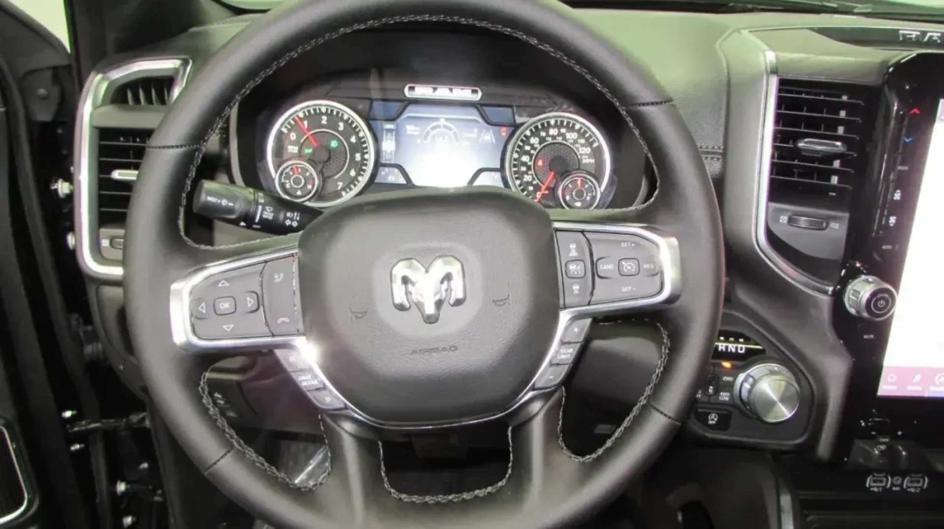 2025 Ram 1500 Laramie (1C6SRFJP1SN) with an Other engine, Automatic transmission, located at 12830 Highway 21, De Soto, MO, 63020, (636) 337-7777, 38.153099, -90.573624 - **Discover Your Next Adventure with the 2025 Ram 1500 Laramie at Pettus CDJR DeSoto!**<br /> <br /> Are you ready to elevate your lifestyle with a blend of rugged capability and luxurious comfort? The 2025 Ram 1500 Laramie, available at Pettus CDJR DeSoto, is the perfect truck for weekend adventures - Photo#23