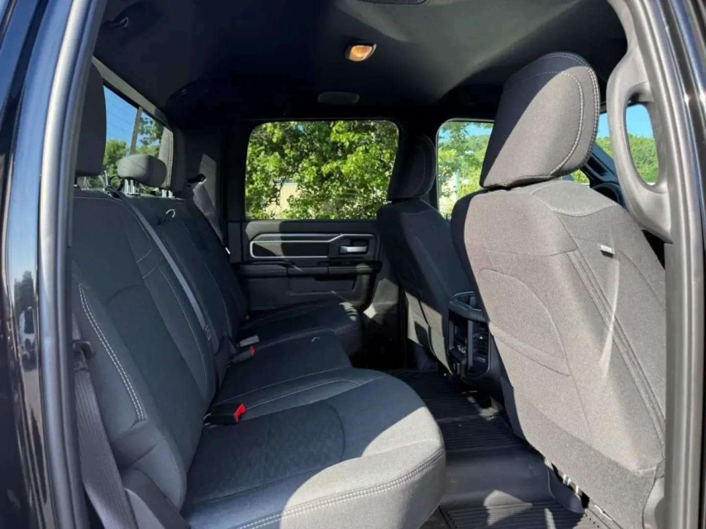 2025 /Diesel Gray/Black Cloth Ram 2500 Big Horn (3C63R5DL1SG) with an Straight 6 Turbocharged Diesel engine, Automatic transmission, located at 970 Woodlawn Dr., Farmington, MO, 63640, (573) 431-7800, 37.825642, -90.468674 - **Unleash Your Adventurous Spirit with the 2025 Ram 2500 Big Horn! - Available at Pettus CDJR Farmington**<br /> <br /> Are you ready to elevate your weekend adventures or tackle tough jobs with ease? The 2025 Ram 2500 Big Horn is engineered for those who demand versatility and capability without co - Photo#4