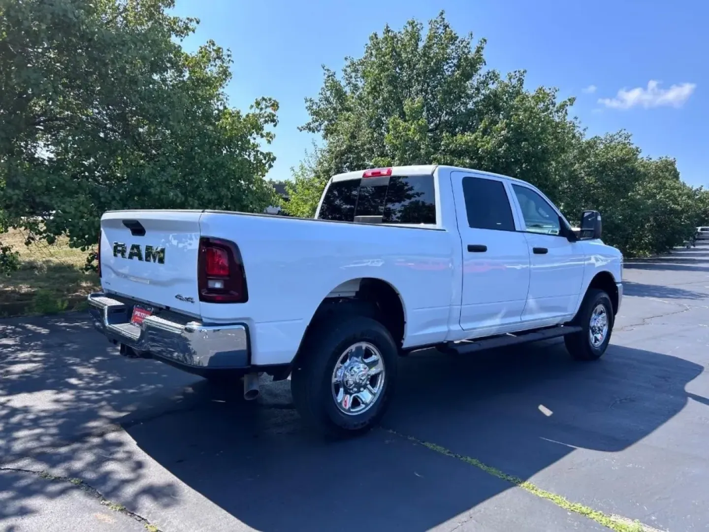 2025 /Diesel Gray/Black Cloth Ram 2500 Tradesman (3C6UR5CJXSG) with an 6.4L V8 HEMI HD engine, located at 970 Woodlawn Dr., Farmington, MO, 63640, (573) 431-7800, 37.825642, -90.468674 - **Unleash Adventure with the 2025 Ram 2500 Tradesman at Pettus CDJR Farmington!**<br /> <br /> Are you ready to elevate your lifestyle? Whether you're hauling heavy loads for work, embarking on epic weekend road trips, or seeking a reliable vehicle for your daily commute, the 2025 Ram 2500 Tradesman - Photo#2