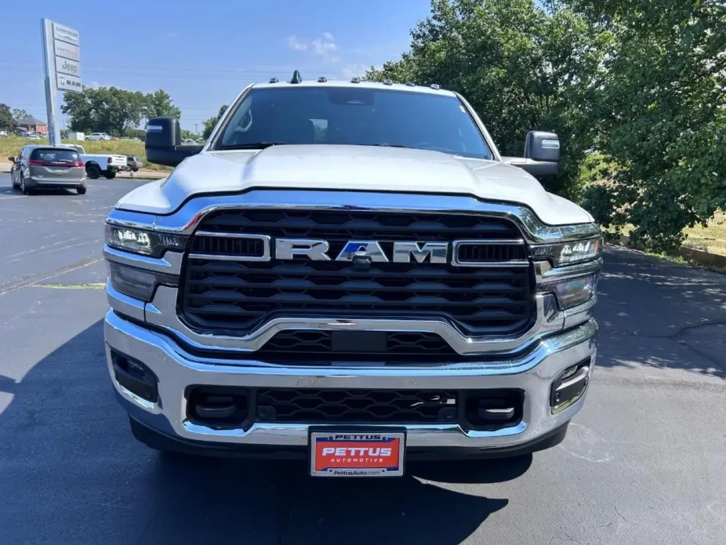 2025 /Diesel Gray/Black Cloth Ram 2500 Tradesman (3C6UR5CJXSG) with an 6.4L V8 HEMI HD engine, located at 970 Woodlawn Dr., Farmington, MO, 63640, (573) 431-7800, 37.825642, -90.468674 - **Unleash Adventure with the 2025 Ram 2500 Tradesman at Pettus CDJR Farmington!**<br /> <br /> Are you ready to elevate your lifestyle? Whether you're hauling heavy loads for work, embarking on epic weekend road trips, or seeking a reliable vehicle for your daily commute, the 2025 Ram 2500 Tradesman - Photo#7