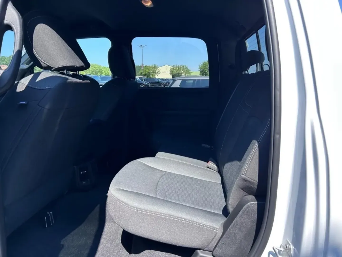 2025 /Diesel Gray/Black Cloth Ram 2500 Tradesman (3C6UR5CJXSG) with an 6.4L V8 HEMI HD engine, located at 970 Woodlawn Dr., Farmington, MO, 63640, (573) 431-7800, 37.825642, -90.468674 - **Unleash Adventure with the 2025 Ram 2500 Tradesman at Pettus CDJR Farmington!**<br /> <br /> Are you ready to elevate your lifestyle? Whether you're hauling heavy loads for work, embarking on epic weekend road trips, or seeking a reliable vehicle for your daily commute, the 2025 Ram 2500 Tradesman - Photo#8