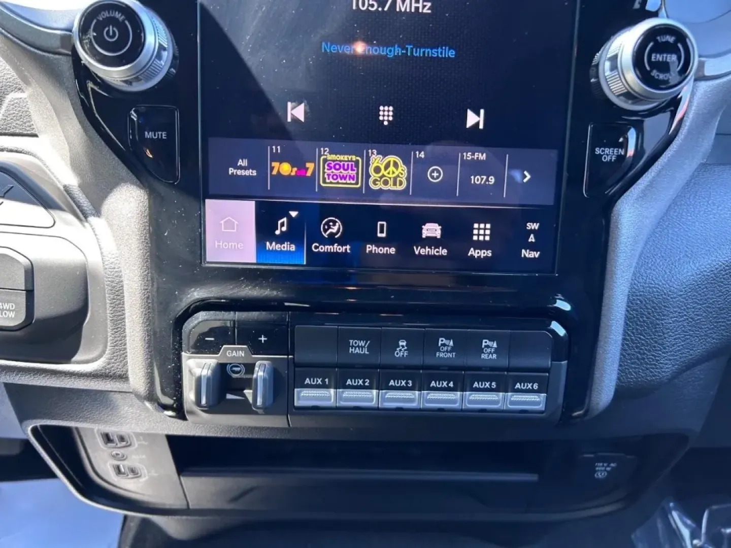 2025 /Diesel Gray/Black Cloth Ram 2500 Tradesman (3C6UR5CJXSG) with an 6.4L V8 HEMI HD engine, located at 970 Woodlawn Dr., Farmington, MO, 63640, (573) 431-7800, 37.825642, -90.468674 - **Unleash Adventure with the 2025 Ram 2500 Tradesman at Pettus CDJR Farmington!**<br /> <br /> Are you ready to elevate your lifestyle? Whether you're hauling heavy loads for work, embarking on epic weekend road trips, or seeking a reliable vehicle for your daily commute, the 2025 Ram 2500 Tradesman - Photo#14