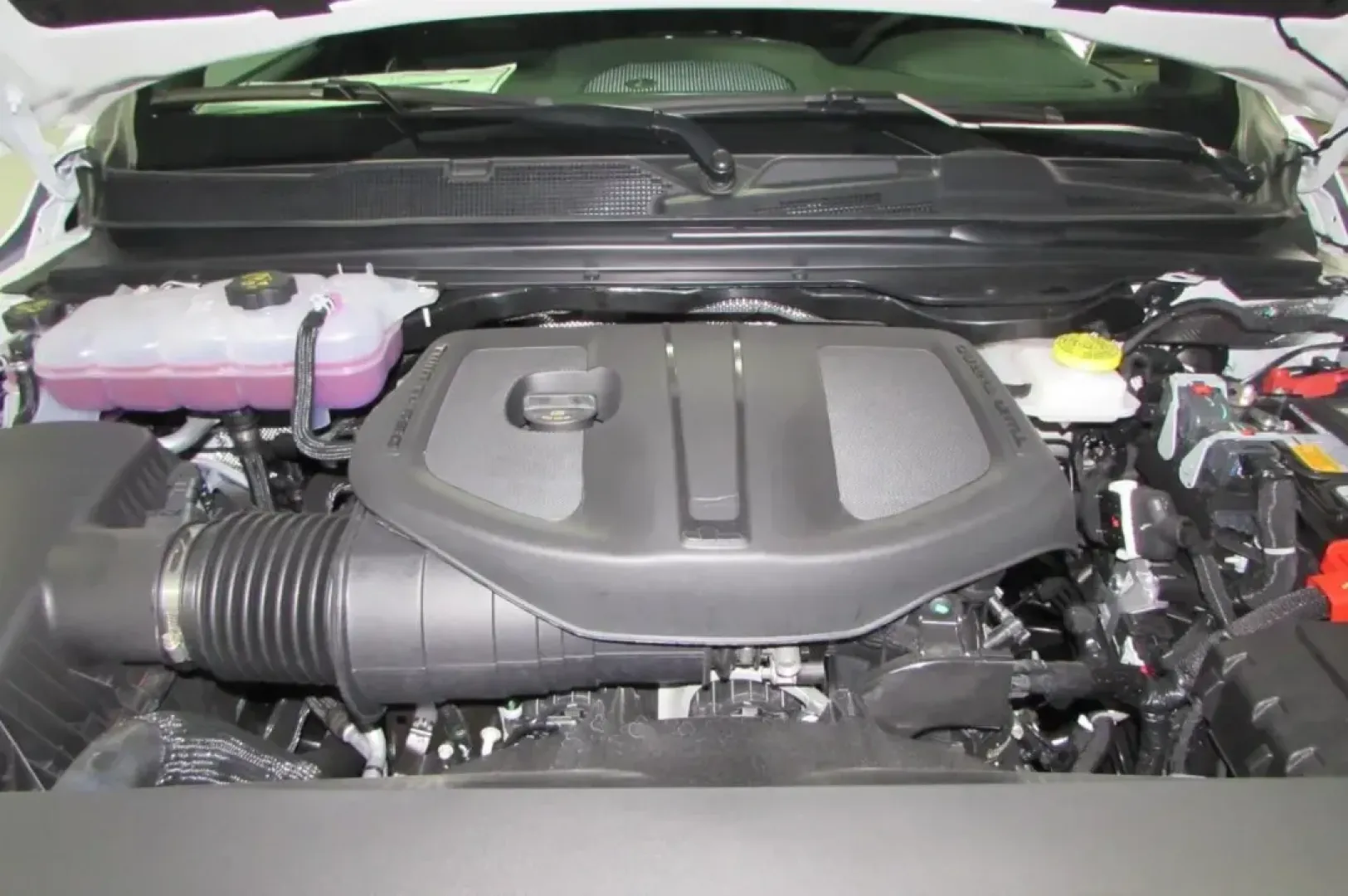 2025 Ram 1500 Laramie (1C6SRFJP8SN) with an Other engine, Automatic transmission, located at 12830 Highway 21, De Soto, MO, 63020, (636) 337-7777, 38.153099, -90.573624 - ### Discover Your Next Adventure with the 2025 Ram 1500 Laramie at Pettus CDJR DeSoto!<br /> <br /> If you're seeking a truck that effortlessly blends power, comfort, and style, look no further than this stunning **2025 Ram 1500 Laramie** at **Pettus CDJR DeSoto**. With an ultra-low mileage of just - Photo#8