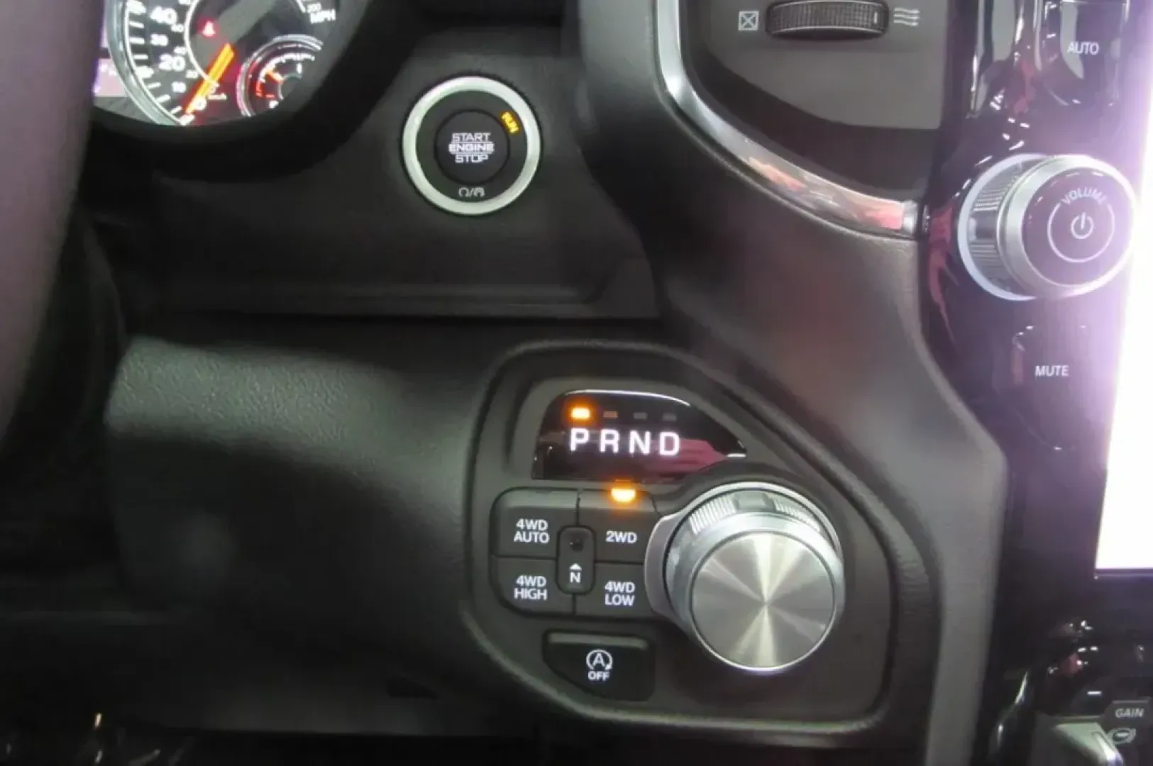 2025 Ram 1500 Laramie (1C6SRFJP8SN) with an Other engine, Automatic transmission, located at 12830 Highway 21, De Soto, MO, 63020, (636) 337-7777, 38.153099, -90.573624 - ### Discover Your Next Adventure with the 2025 Ram 1500 Laramie at Pettus CDJR DeSoto!<br /> <br /> If you're seeking a truck that effortlessly blends power, comfort, and style, look no further than this stunning **2025 Ram 1500 Laramie** at **Pettus CDJR DeSoto**. With an ultra-low mileage of just - Photo#21