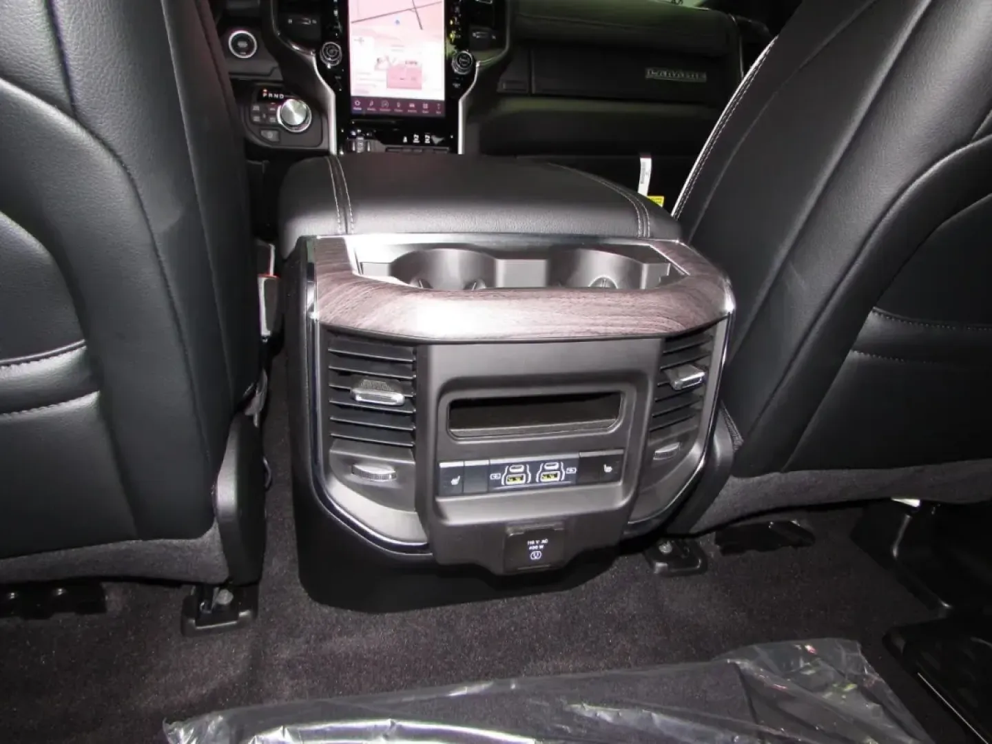 2025 Ram 1500 Laramie (1C6SRFJP8SN) with an Other engine, Automatic transmission, located at 12830 Highway 21, De Soto, MO, 63020, (636) 337-7777, 38.153099, -90.573624 - ### Discover Your Next Adventure with the 2025 Ram 1500 Laramie at Pettus CDJR DeSoto!<br /> <br /> If you're seeking a truck that effortlessly blends power, comfort, and style, look no further than this stunning **2025 Ram 1500 Laramie** at **Pettus CDJR DeSoto**. With an ultra-low mileage of just - Photo#28
