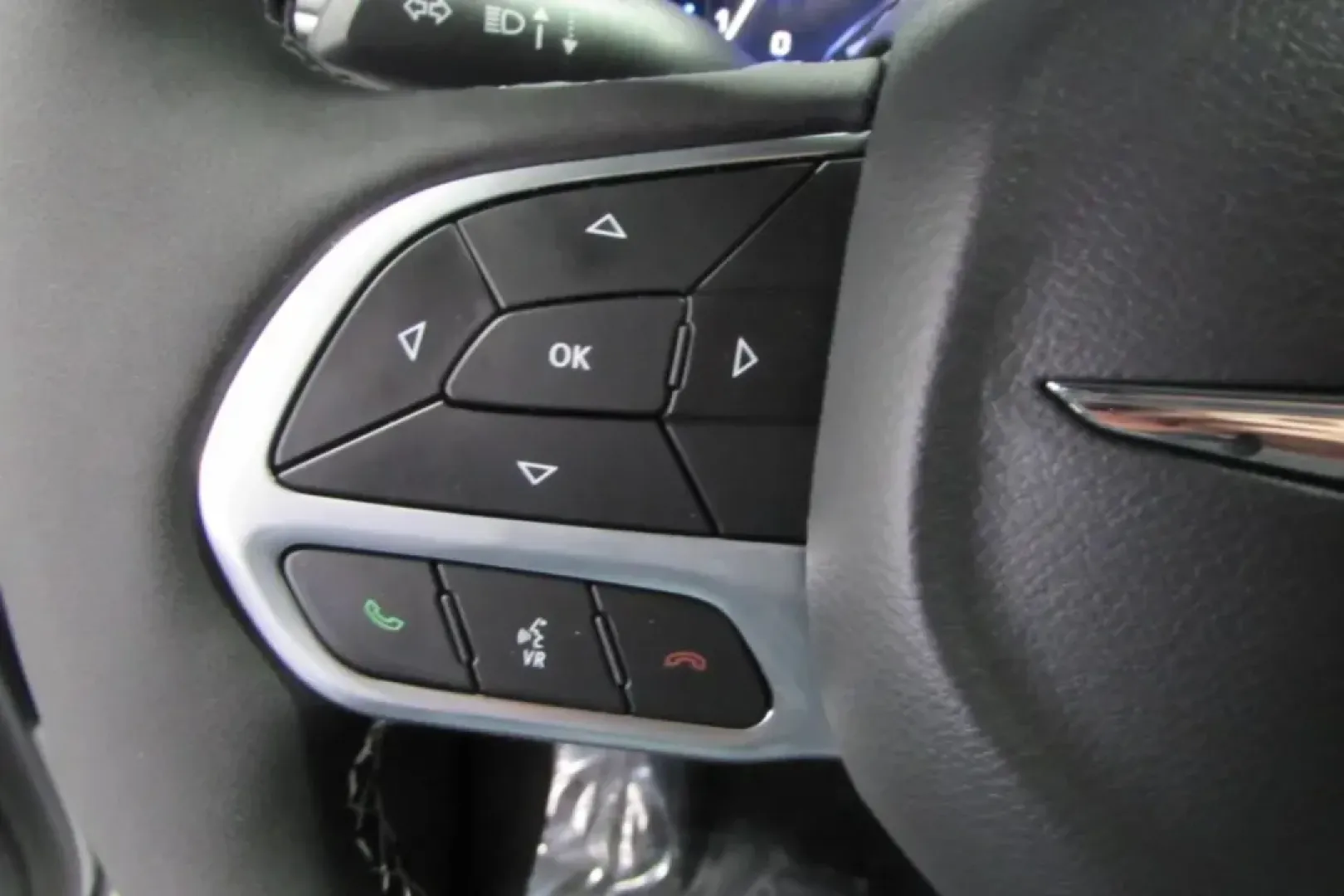 2025 /Black Leather Chrysler Pacifica Select (2C4RC1BG1SR) with an Other engine, Automatic transmission, located at 12830 Highway 21, De Soto, MO, 63020, (636) 337-7777, 38.153099, -90.573624 - **Discover the Ultimate Family Companion: 2025 Chrysler Pacifica at Pettus CDJR DeSoto!**<br /> <br /> Are you searching for the perfect vehicle that caters to your family's every need? Look no further than the 2025 Chrysler Pacifica, available now at Pettus CDJR DeSoto, your trusted used car dealer - Photo#13