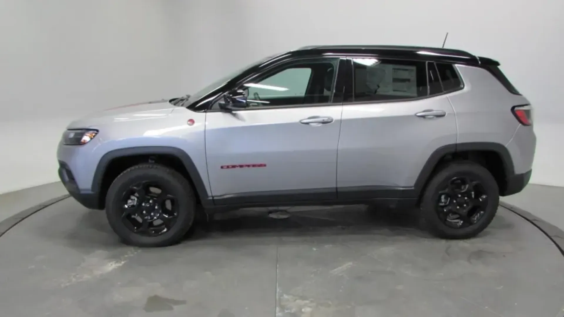 2024 Jeep Compass Trailhawk (3C4NJDDN7RT) with an Other engine, Automatic transmission, located at 12830 Highway 21, De Soto, MO, 63020, (636) 337-7777, 38.153099, -90.573624 - Adventure awaits with the 2024 Jeep Compass Trailhawk, an SUV designed for those who embrace life beyond the ordinary. Whether you're navigating the bustling streets of De Soto, MO, or embarking on a weekend getaway to the scenic Ozarks, this vehicle delivers versatility and rugged style, making it - Photo#3