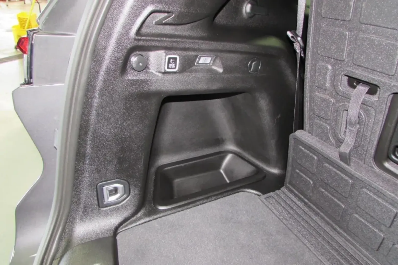 2024 /Global Black Jeep Grand Cherokee Limited (1C4RJKBG1R8) with an Other engine, located at 12830 Highway 21, De Soto, MO, 63020, (636) 337-7777, 38.153099, -90.573624 - ### Discover Your Next Adventure with the 2024 Jeep Grand Cherokee Limited!<br /> <br /> Are you ready to elevate your driving experience? Whether you're planning a family road trip or navigating daily commutes, the 2024 Jeep Grand Cherokee Limited is designed to meet your lifestyle needs. This vers - Photo#17