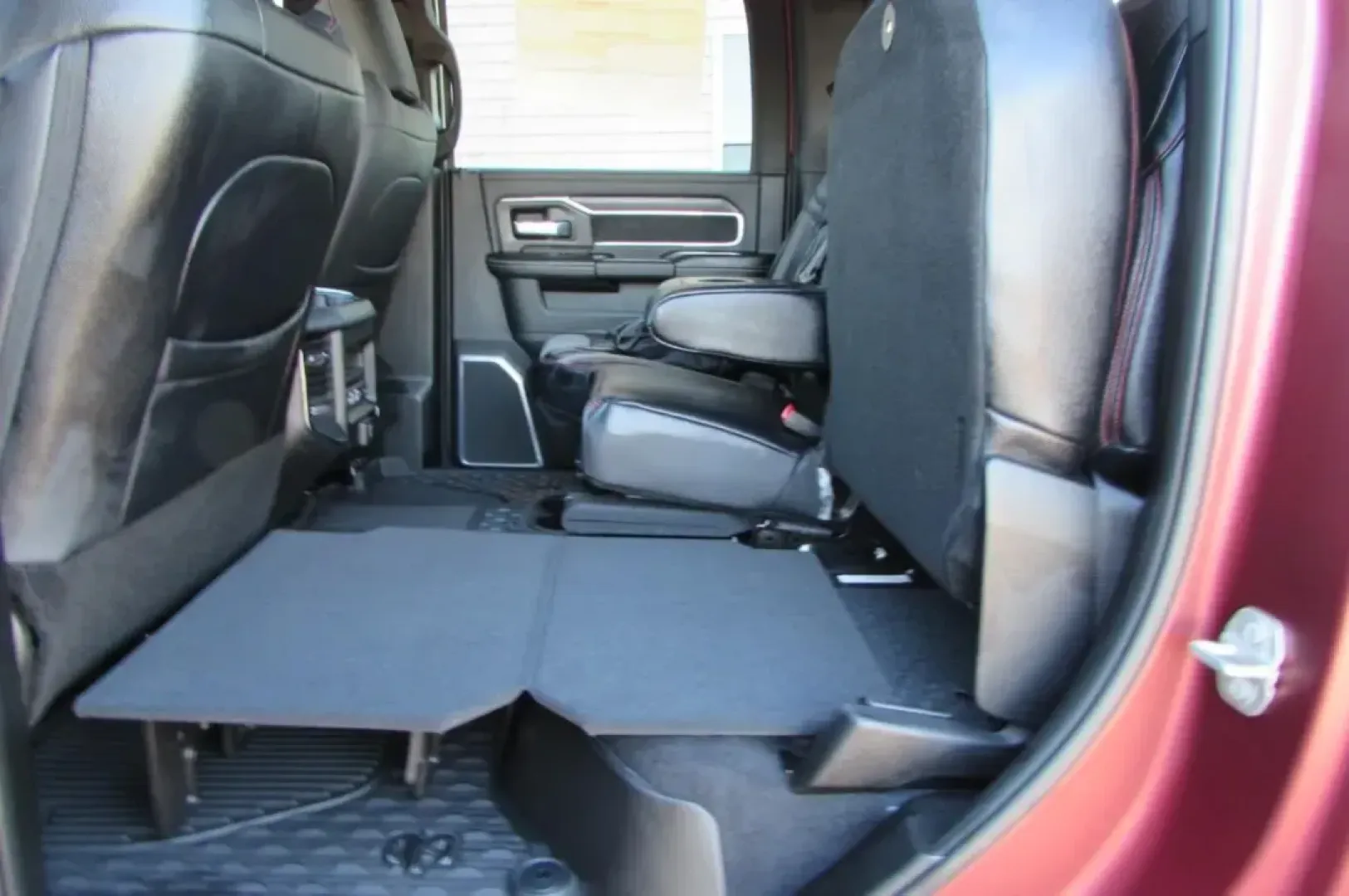 2024 /Black Ram 3500 Laramie (3C63R3EL4RG) with an Other engine, located at 12830 Highway 21, De Soto, MO, 63020, (636) 337-7777, 38.153099, -90.573624 - **Unleash Your Adventurous Spirit with the 2024 Ram 3500 Laramie!** <br /> <br /> Are you ready to elevate your weekend getaways or tackle tough jobs with ease? Look no further than the 2024 Ram 3500 Laramie, the perfect blend of power, comfort, and technology. This heavy-duty truck is designed for - Photo#29