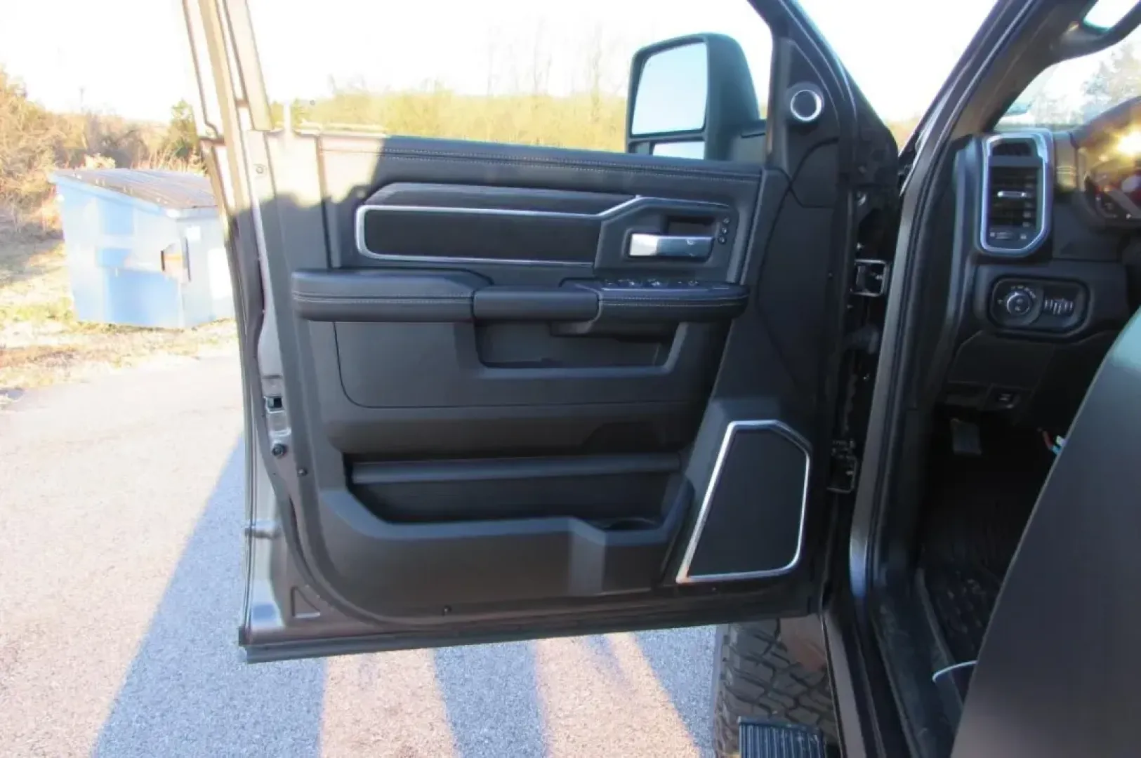 2024 /Black Leather Ram 3500 Laramie (3C63R3EL9RG) with an Other engine, located at 12830 Highway 21, De Soto, MO, 63020, (636) 337-7777, 38.153099, -90.573624 - **Unleash Your Adventurous Spirit with the 2024 Ram 3500 Laramie The Ultimate Truck for Every Journey!**<br /> <br /> Are you ready to elevate your driving experience? The 2024 Ram 3500 Laramie is designed for those who crave power, comfort, and versatility. Whether you're hauling heavy loads for w - Photo#12