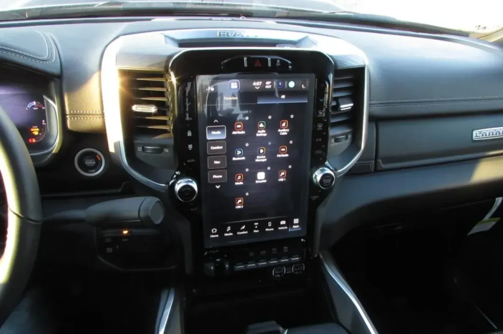 2024 /Black Leather Ram 3500 Laramie (3C63R3EL9RG) with an Other engine, located at 12830 Highway 21, De Soto, MO, 63020, (636) 337-7777, 38.153099, -90.573624 - **Unleash Your Adventurous Spirit with the 2024 Ram 3500 Laramie The Ultimate Truck for Every Journey!**<br /> <br /> Are you ready to elevate your driving experience? The 2024 Ram 3500 Laramie is designed for those who crave power, comfort, and versatility. Whether you're hauling heavy loads for w - Photo#20