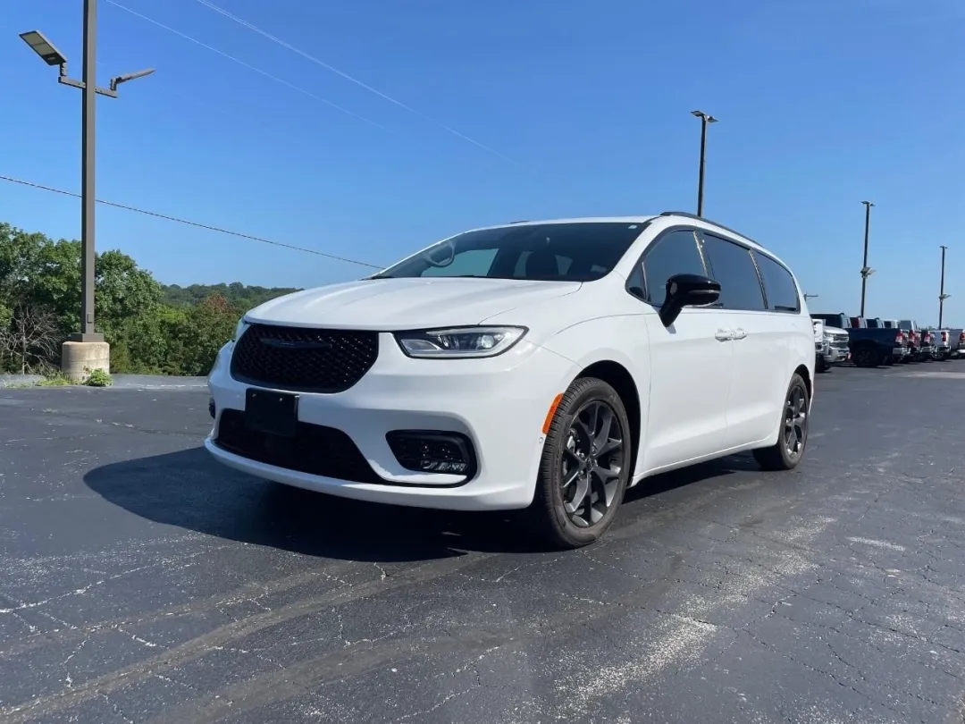 2024 Chrysler Pacifica Limited